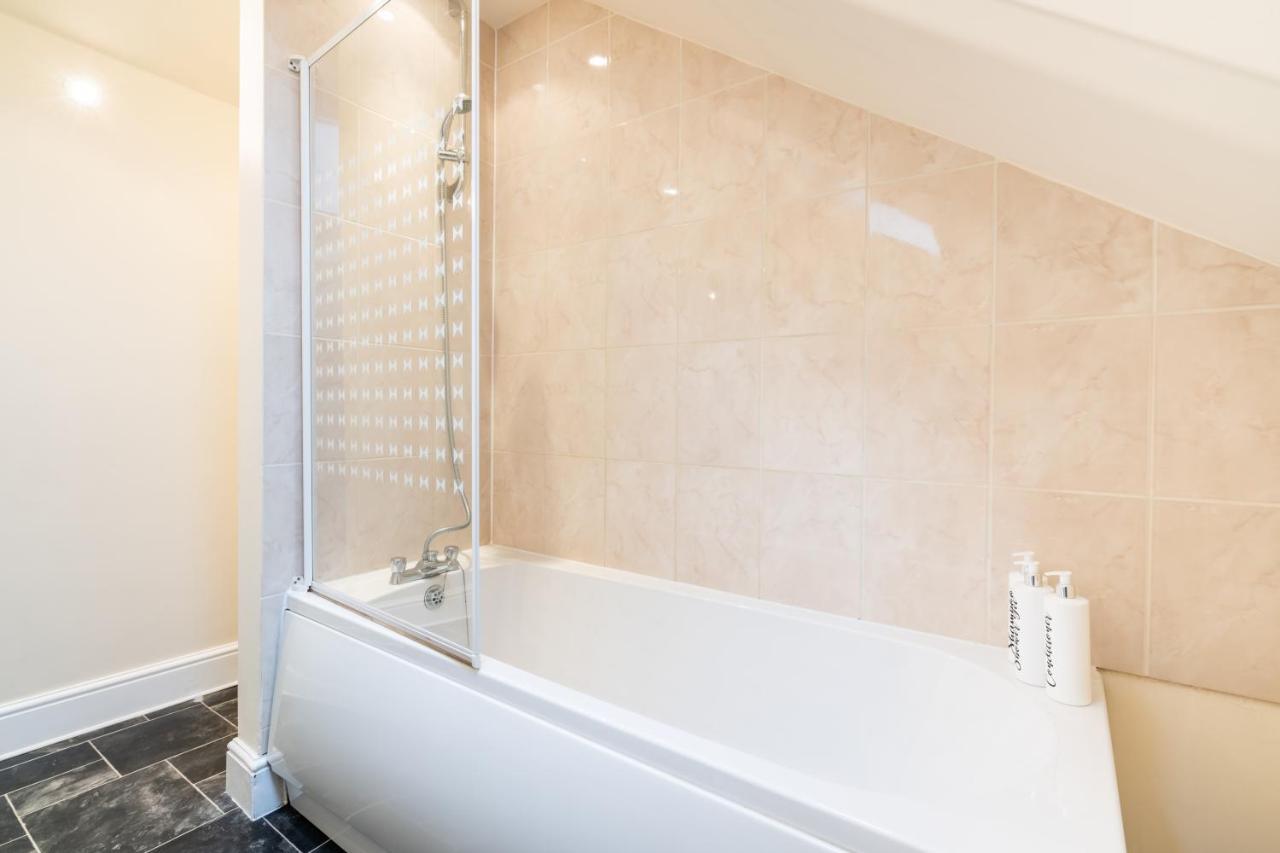 Luxury 2bdr Duplex Apt, N London, 2 Floors Энфилд